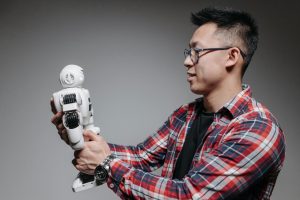 Discover easy AI side hustle ideas for beginners to start earning online.