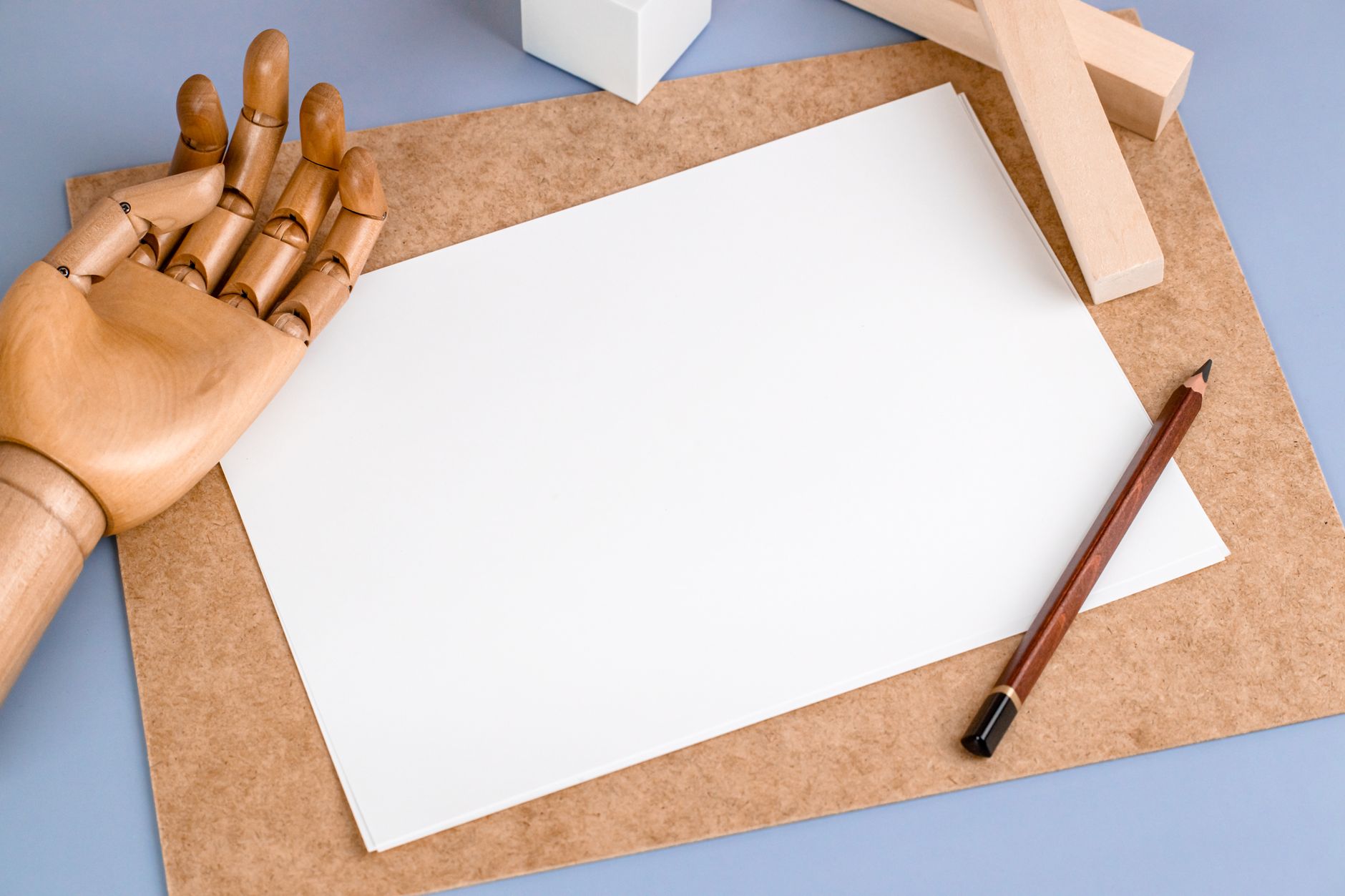 Guide to selling AI-generated artwork on Etsy with tips for listings, pricing, and marketing
