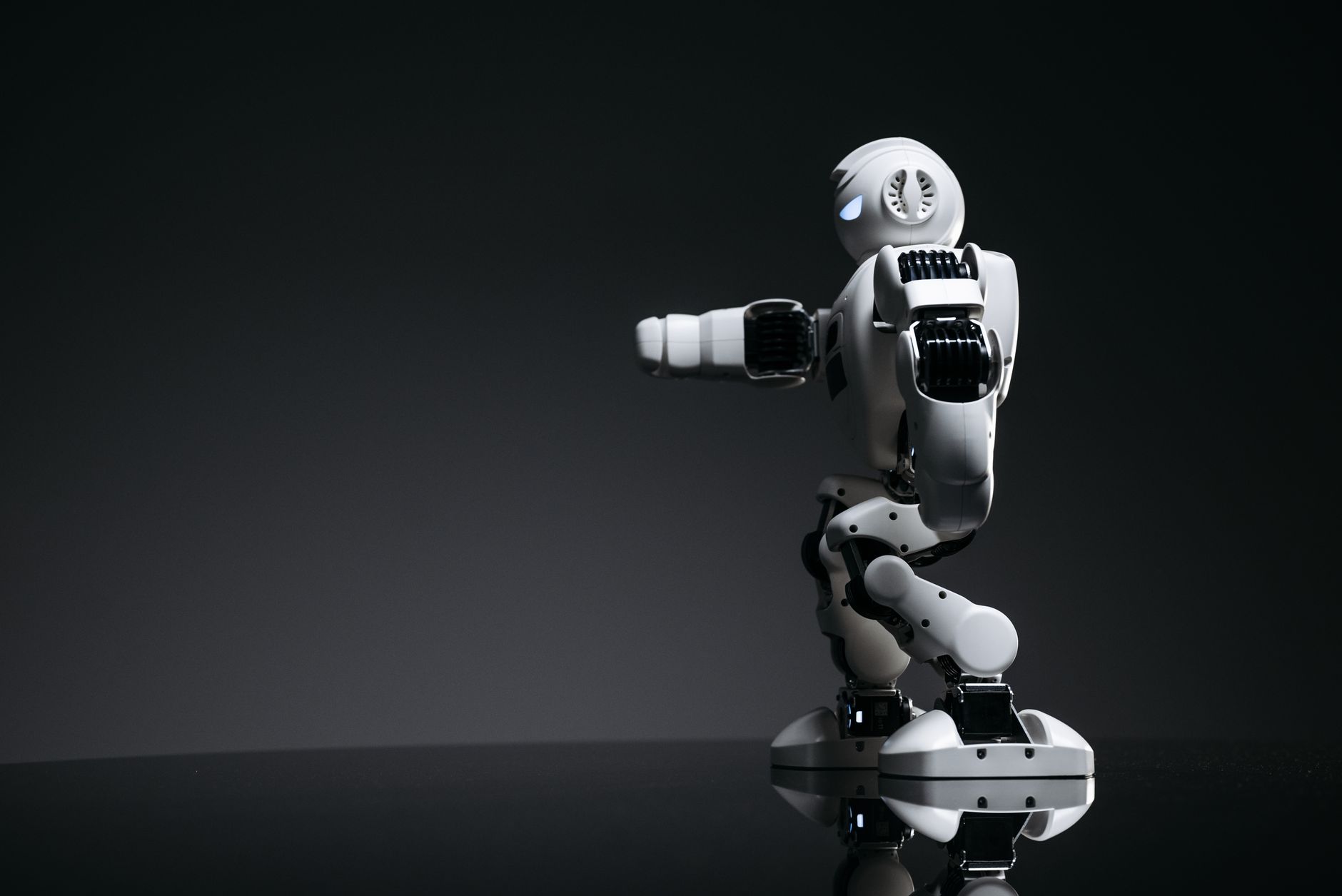 AI-powered side hustles helping students earn extra income while studying