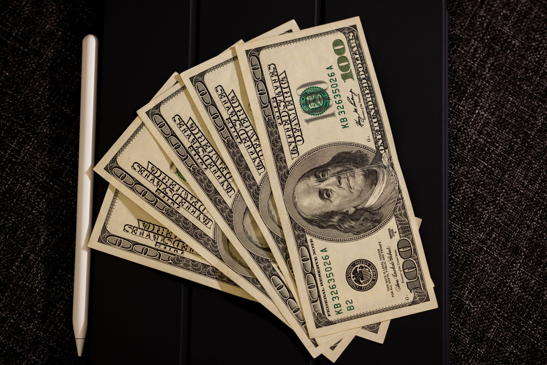 Illustration of top strategies for a best get rich quick plan, highlighting fast wealth tips and actionable steps.